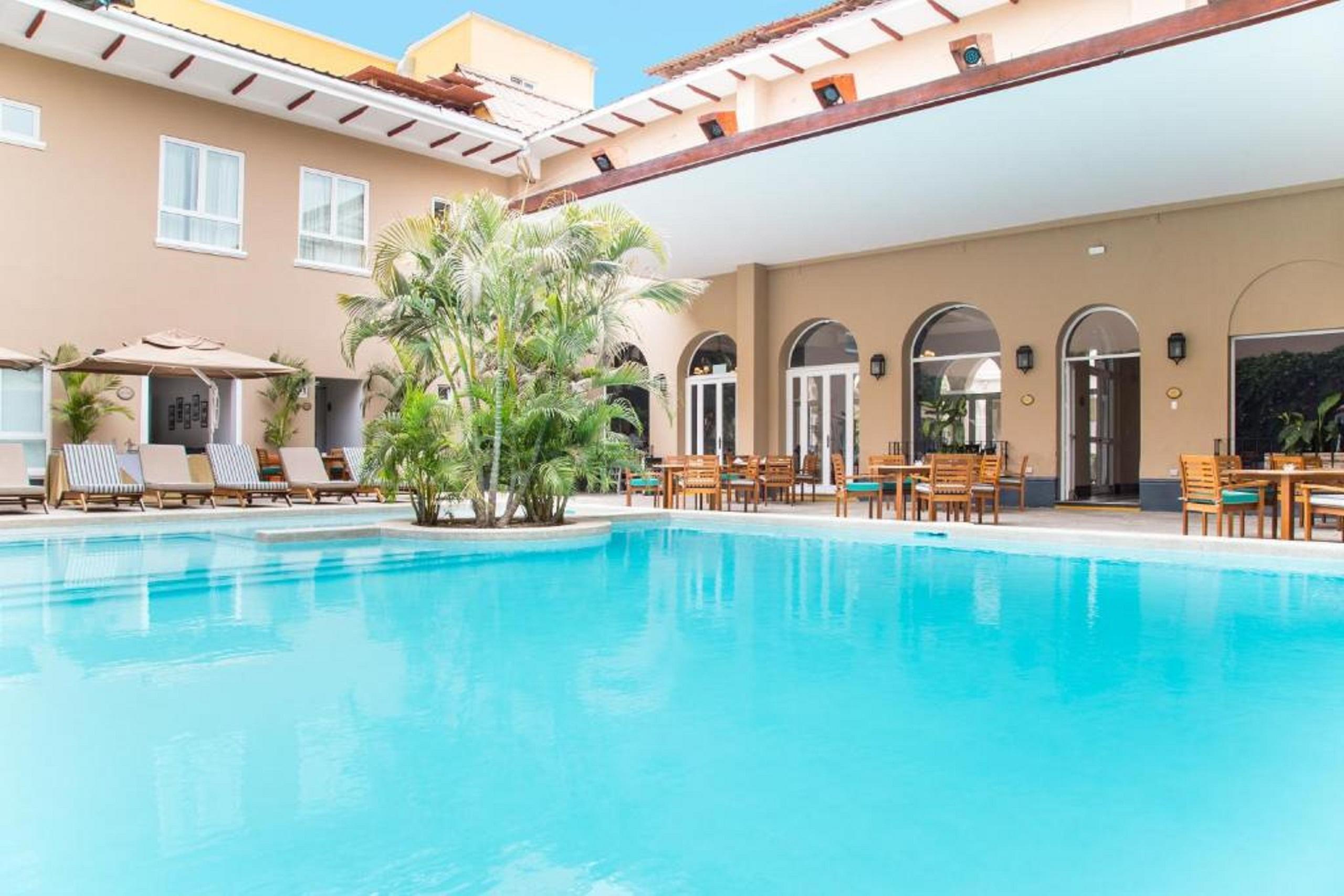 Lp Los Portales Hotel Piura Zewnętrze zdjęcie