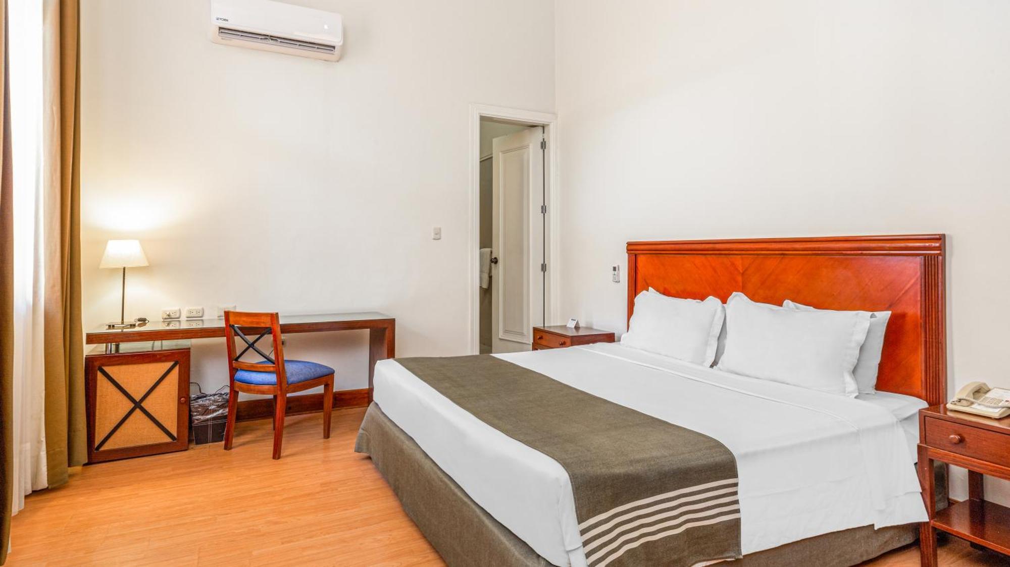 Lp Los Portales Hotel Piura Zewnętrze zdjęcie