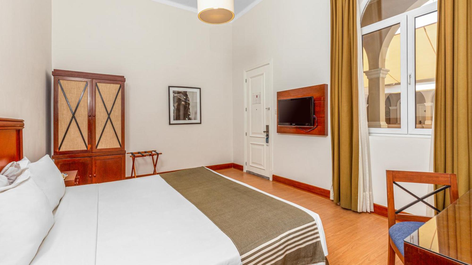 Lp Los Portales Hotel Piura Zewnętrze zdjęcie